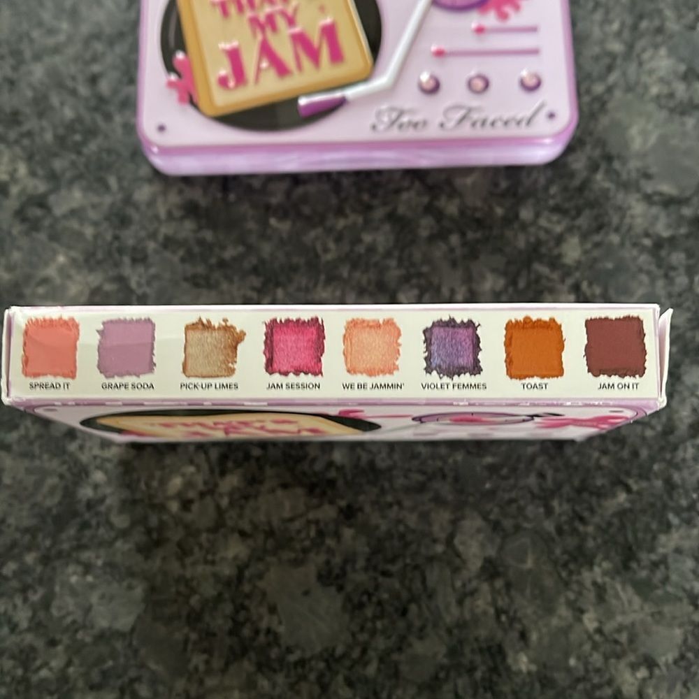 Too Faced That’s My Jam Eyeshadow Palette smells like PB & J - Picture 6 of 9
